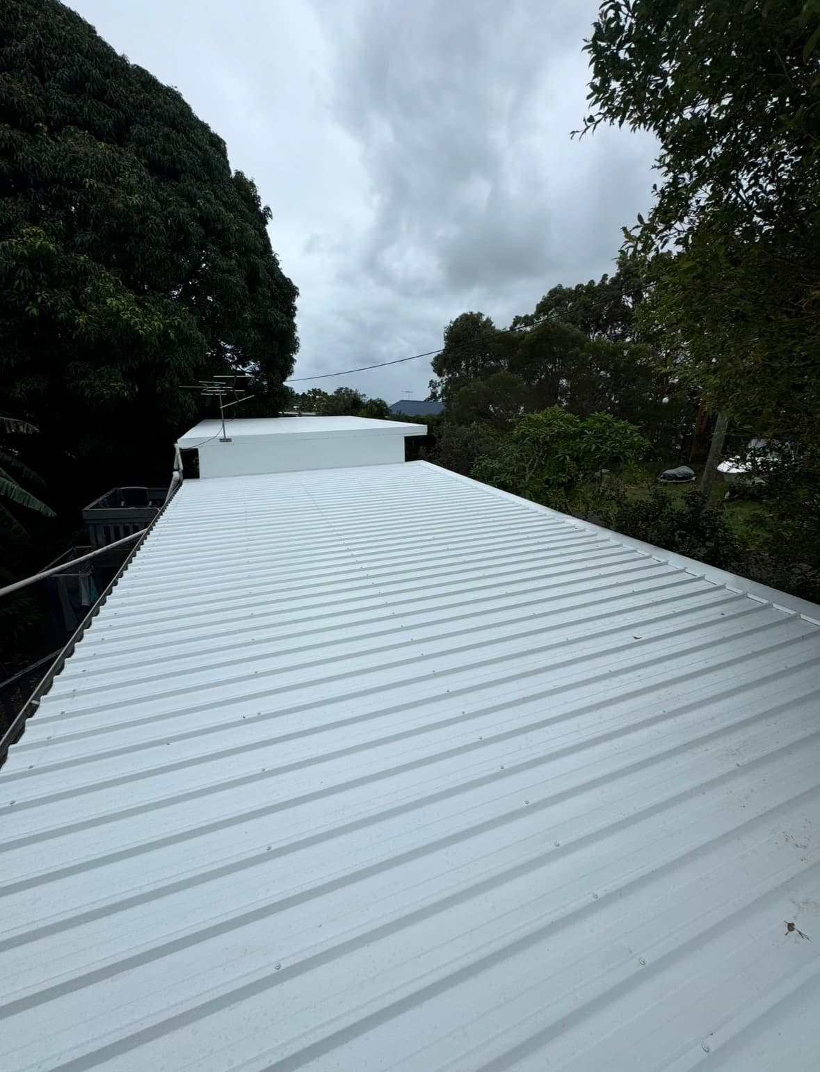 Roof after restoration - clean white finish